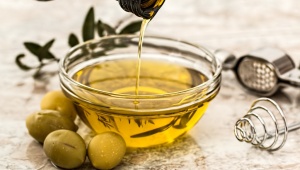 Krásné nehty díky olivovému oleji (podle Julie Roberts)