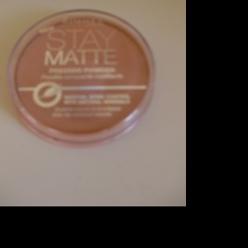 Kompaktní pudr Rimmel - Stay Matte, odstín 009 Amber