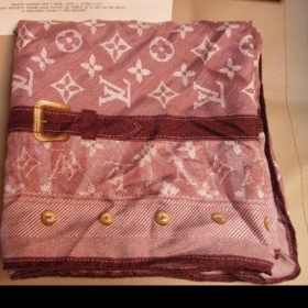 Louis Vuitton New Denim Square barvy Cerise