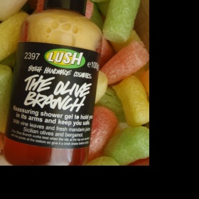 Lush - The Olive Branch - foto č. 1