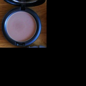 Bronzer MAC, odstín Golden - foto č. 1