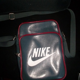 Crossbody zn. Nike