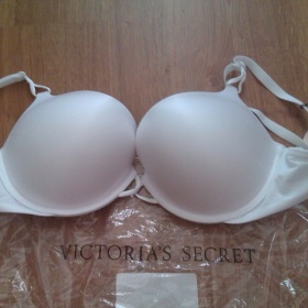 Bílá podprsenka Victorias Secret - foto č. 1