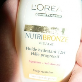 Samoopalovací krém na obličej Loreal nutribronze