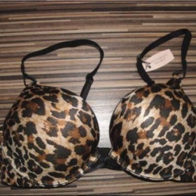 Miraculous push up podprsenka vzor leopard 32B 70B od Victoria´s Secret