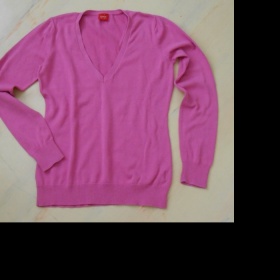 Růžový svetřík s výstřihem do, , V´´ Esprit - foto č. 1