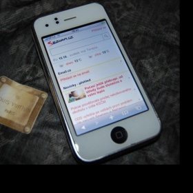 Telefon Apple IPhone 3G bílý GPS příslušenství - foto č. 1