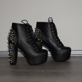 Černé boty Jeffrey Campbell