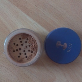 Minerální bronzer NYR