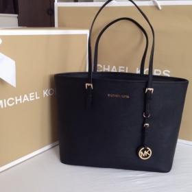 Kabelka jet set Michael Kors - foto č. 1