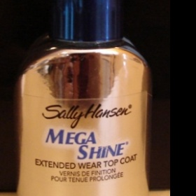 Sally Hansen vrchní lak Mega Shine